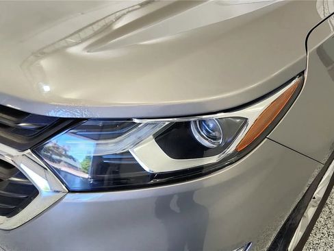 Used 2019 Chevrolet Equinox LT FWD image 14