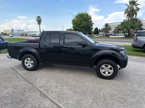 Used 2013 Nissan Frontier SV RWD image 5