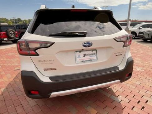 Used 2025 Subaru Outback Touring AWD/4WD image 8