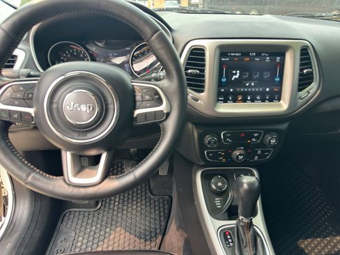 Used 2018 Jeep Compass Latitude w/ Popular Equipment Group image 13