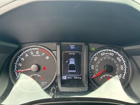 Used 2022 Toyota Tacoma SR image 13
