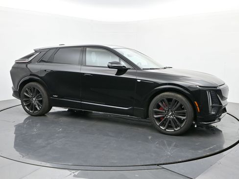 New 2026 Cadillac Lyriq V w/ LPO, Floor Liner Package image 7