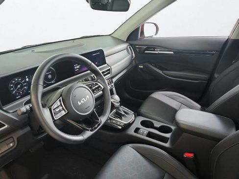 Certified 2024 Kia Seltos SX AWD/4WD image 11