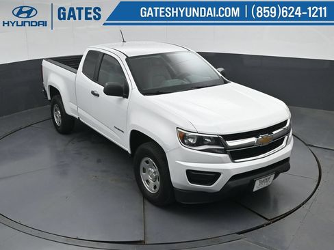 Used 2018 Chevrolet Colorado W/T w/ WT Convenience Package RWD image 41