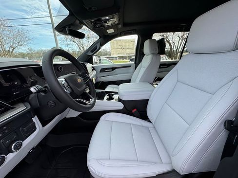 New 2026 Chevrolet Tahoe Premier image 12