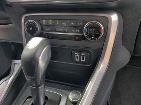 Certified 2021 Ford EcoSport SE image 29