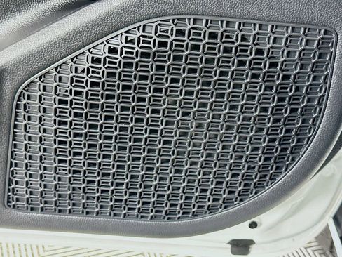 Used 2025 Toyota Tacoma SR5 image 19