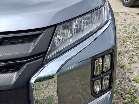 Used 2023 Mitsubishi Outlander Sport AWD image 9