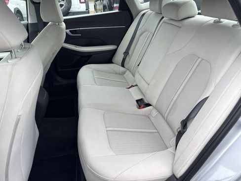 Used 2025 Hyundai Sonata SEL FWD image 30