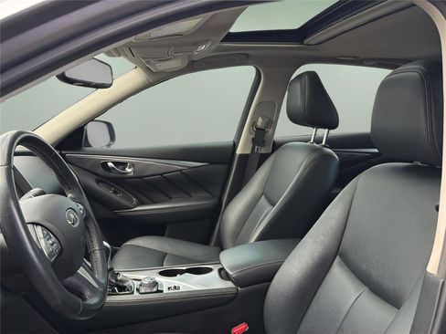 Used 2015 INFINITI Q50 Premium w/ Navigation Package RWD image 26