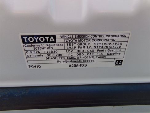 Used 2025 Toyota Camry SE FWD image 51
