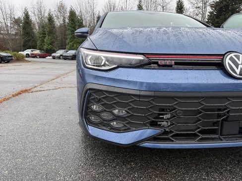 New 2026 Volkswagen Golf SE image 24