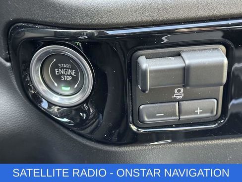 Used 2024 Chevrolet Silverado 2500 High Country w/ High Country Premium Package image 7