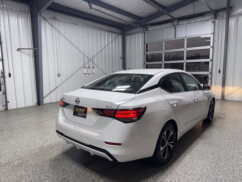 Used 2022 Nissan Sentra SV w/ Trunk Package image 14