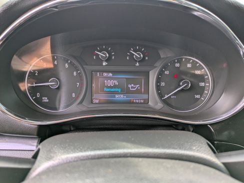 Used 2020 Buick Encore Essence image 22