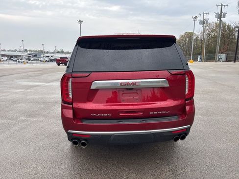 Used 2024 GMC Yukon Denali w/ Advanced Technology Package image 6