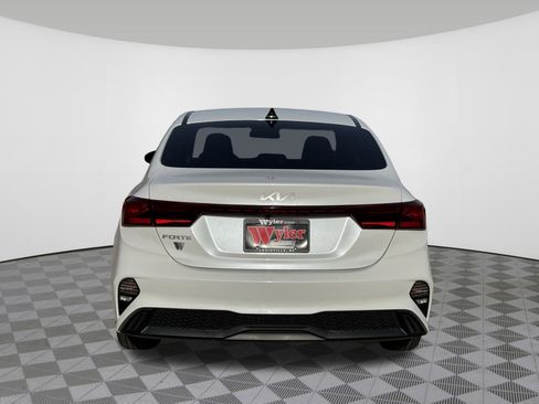 Used 2024 Kia Forte LXS image 19