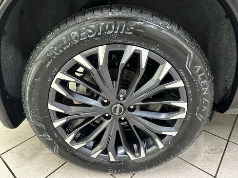 Used 2026 Nissan Rogue Platinum w/ Platinum Premium Package image 14