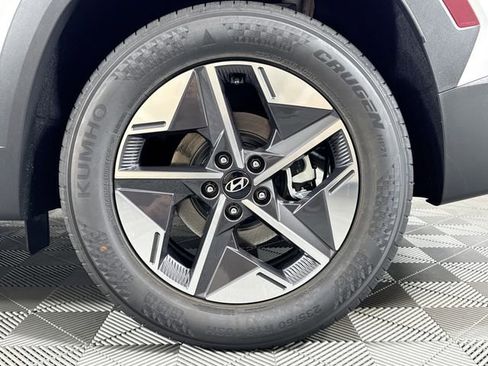 Used 2026 Hyundai Tucson SEL FWD image 48