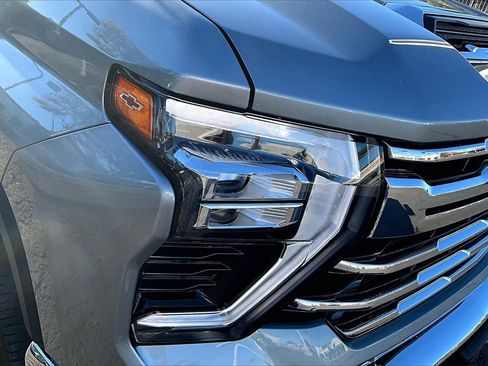 Used 2024 Chevrolet Silverado 2500 LTZ w/ LTZ Plus Package image 28
