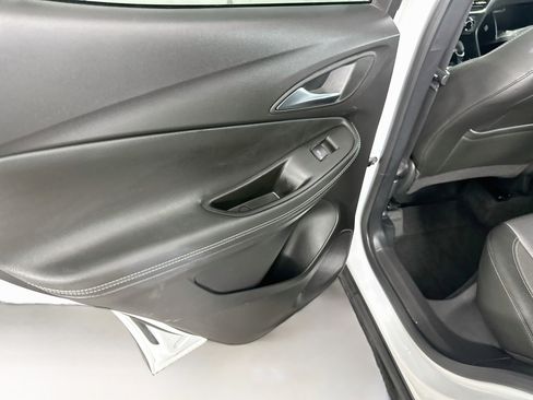 Used 2025 Buick Encore GX Preferred FWD image 25