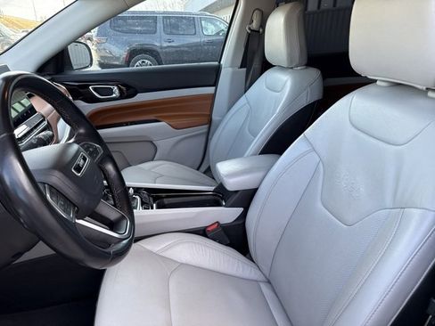 Used 2022 Jeep Compass Limited image 5