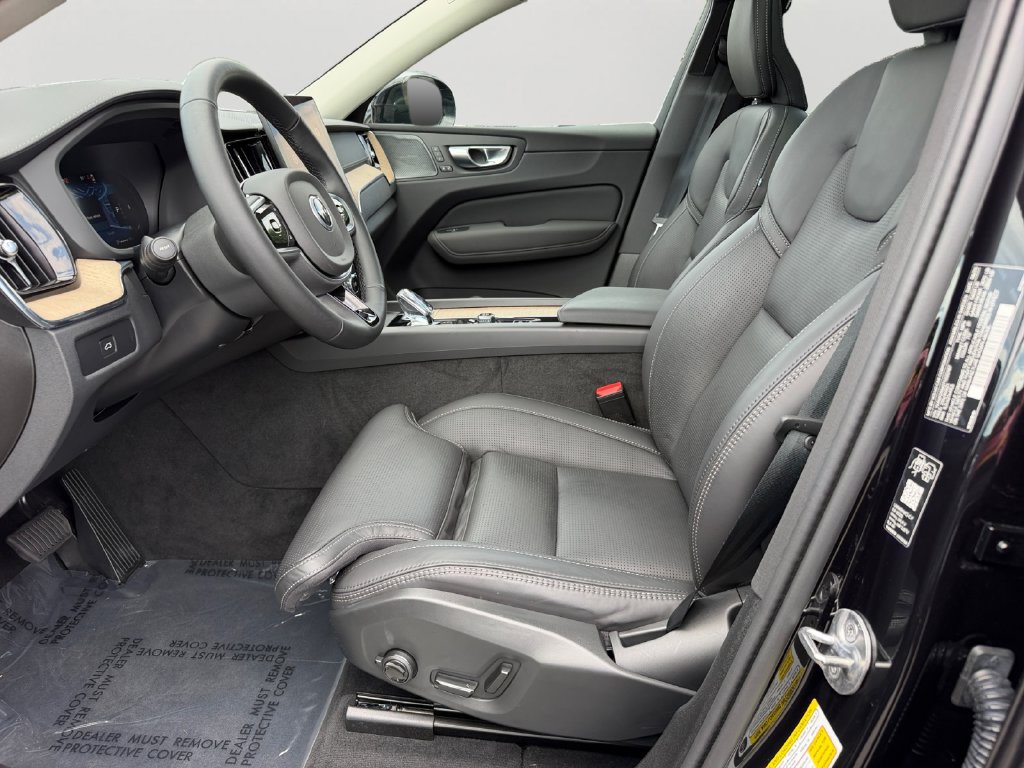 Certified 2026 Volvo XC60 B5 Ultra w/ Protection Package Premier AWD/4WD image 16