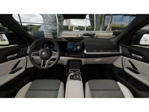 New 2026 BMW X2 xDrive28i w/ Technology Package AWD/4WD image 10