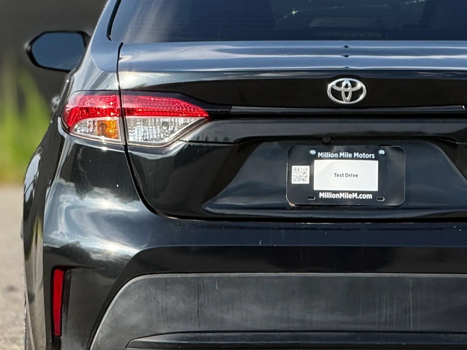 Used 2021 Toyota Corolla LE FWD image 13