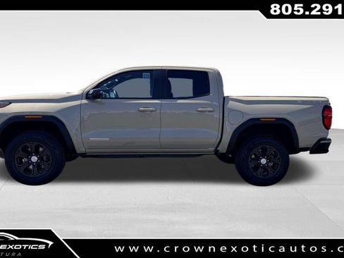 Used 2024 GMC Canyon Elevation w/ Elevation Premium Package AWD/4WD image 4