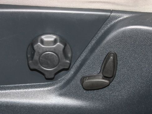 Used 2020 Ford EcoSport SE FWD image 19