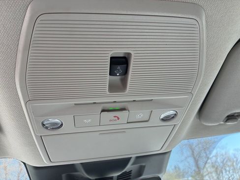 New 2026 Nissan Sentra SR w/ SR Premium Package FWD image 16