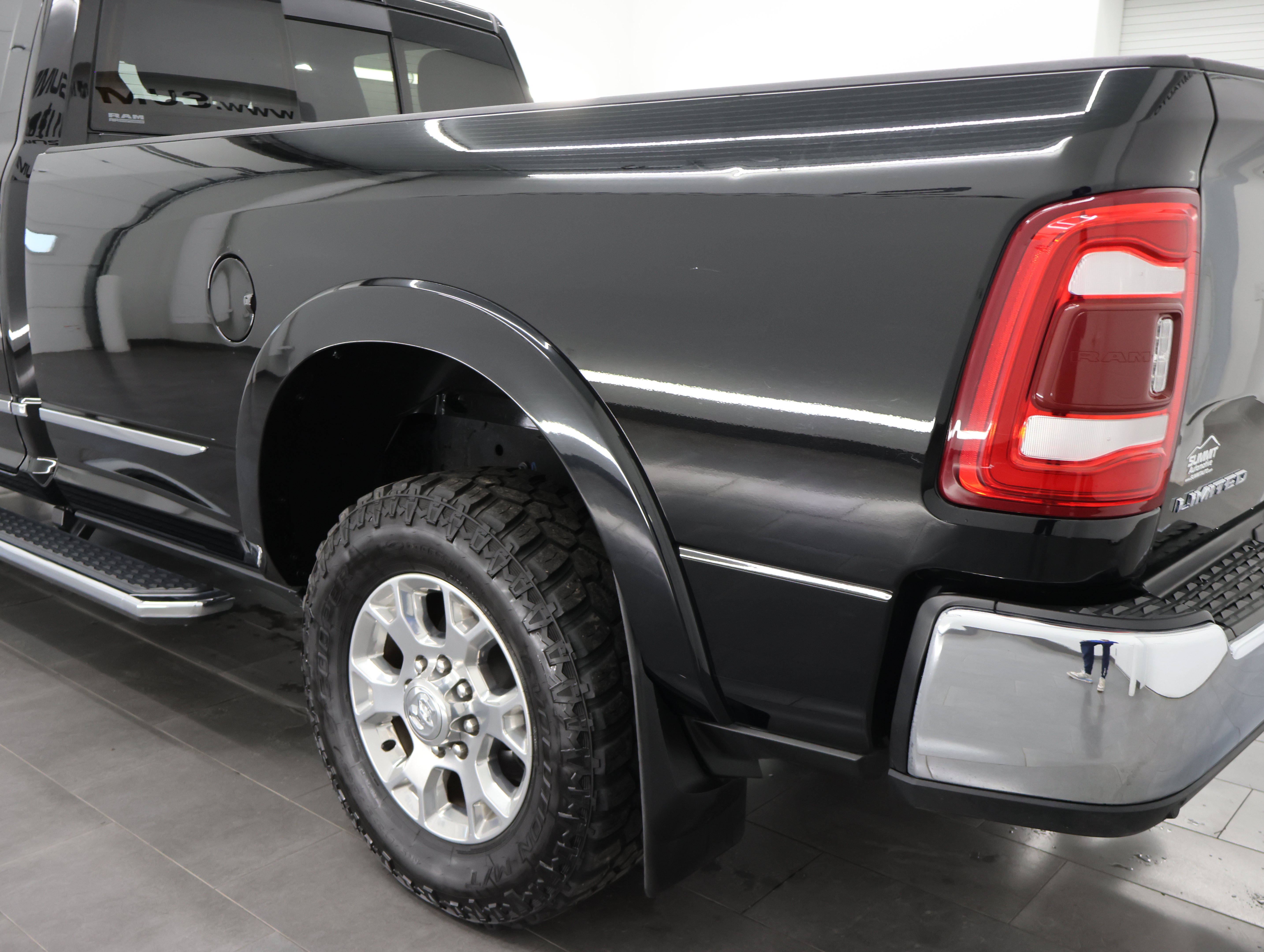 Used 2021 RAM 3500 Limited AWD/4WD image 31