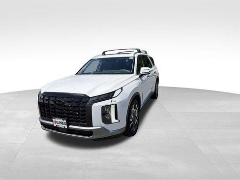 Used 2023 Hyundai Palisade Limited AWD/4WD image 5