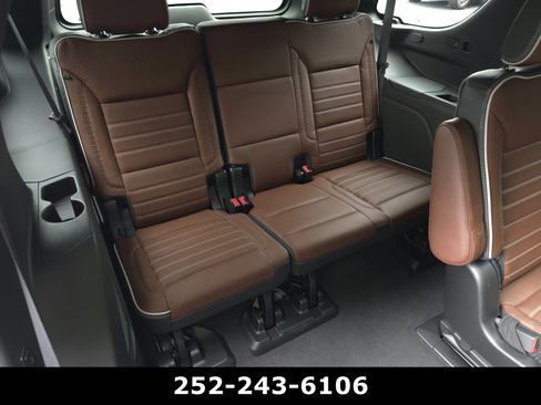 Used 2023 GMC Yukon Denali Ultimate AWD/4WD image 45