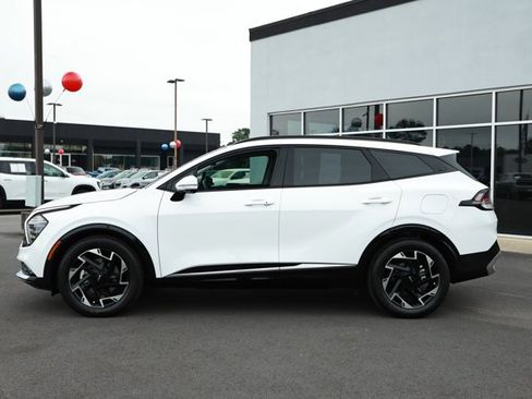 Used 2025 Kia Sportage SX FWD image 9
