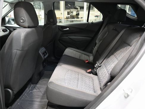 Used 2022 Chevrolet Equinox LT image 11