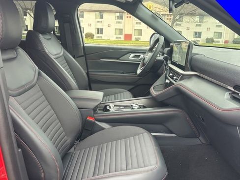 New 2026 Ford Explorer ST-Line w/ ST-Line Street Pack image 13