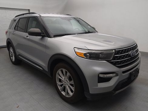 Used 2020 Ford Explorer XLT w/ Equipment Group 202A image 13