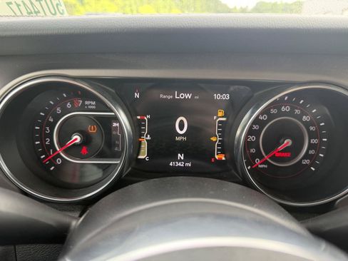 Used 2020 Jeep Gladiator Rubicon AWD/4WD image 10