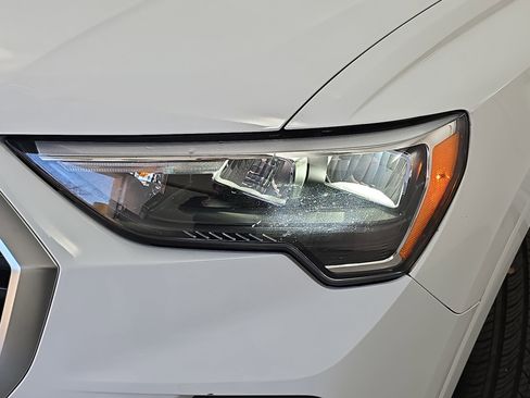 Used 2021 Audi Q3 2.0T Premium w/ Convenience Package image 31