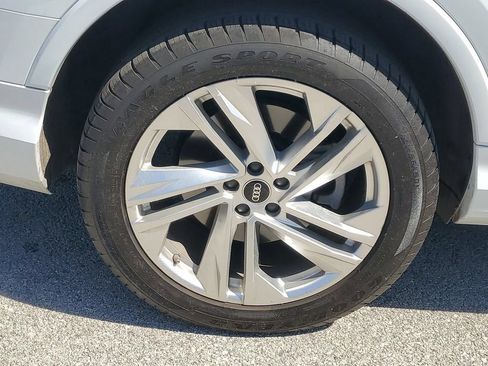 Used 2022 Audi Q7 3.0T Premium Plus AWD/4WD image 5