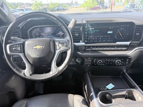 Used 2025 Chevrolet Silverado 3500 LTZ w/ LTZ Plus Package AWD/4WD image 12