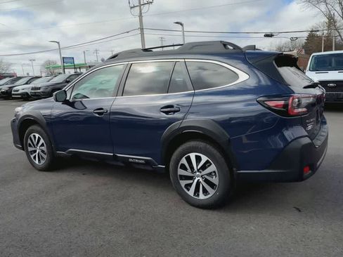 Certified 2025 Subaru Outback Premium image 6