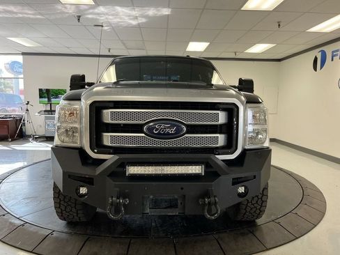 Used 2015 Ford F250 Platinum AWD/4WD image 3