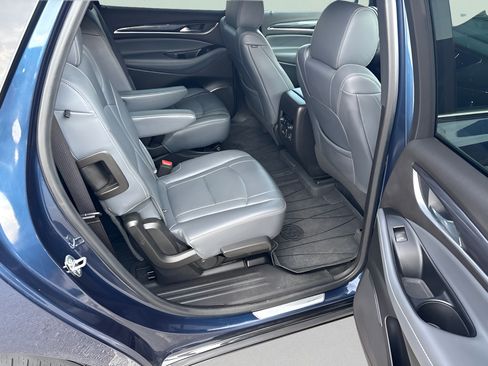 Used 2022 Buick Enclave Premium w/ Experience Buick Package FWD image 11