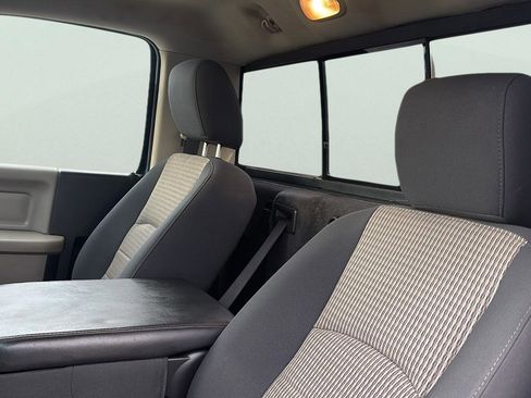 Used 2011 RAM 2500 SLT w/ Popular Equipment Group image 18