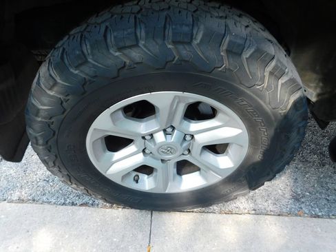 Used 2021 Toyota 4Runner SR5 AWD/4WD image 7