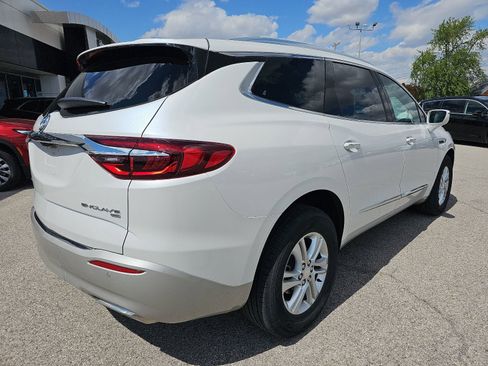 Used 2018 Buick Enclave Essence w/ Trailering Package AWD/4WD image 8