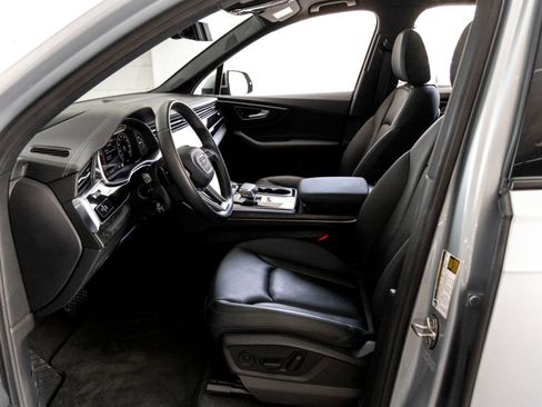 Used 2023 Audi Q7 3.0T Prestige w/ Prestige Package AWD/4WD image 11